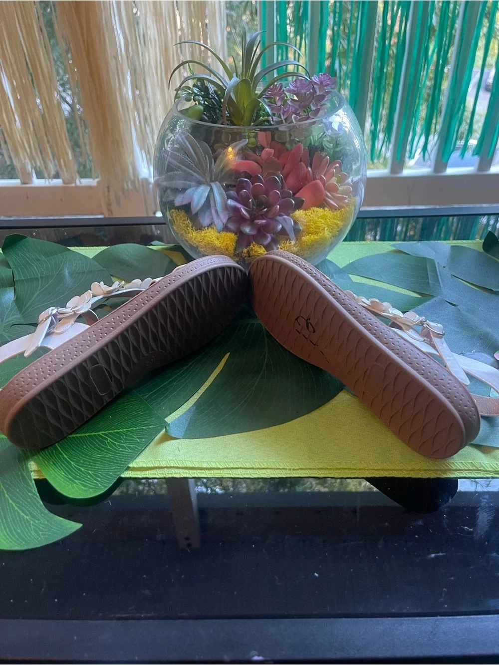 Girls White Floral Strap Sandals with Flower Accents